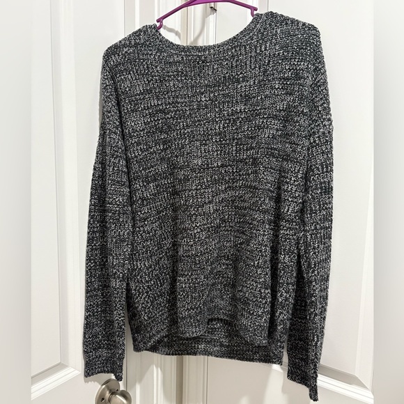 moon & madison Sweaters - Moon & Madison Monochrome Knit Top